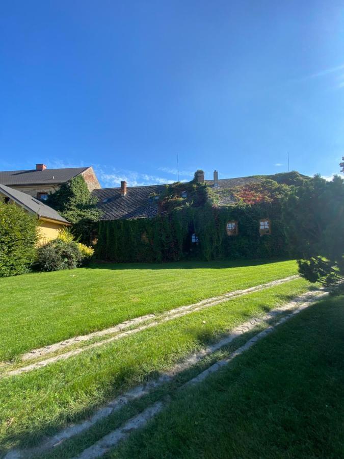 Apartmán Na statku Miskovice  Exteriér fotografie