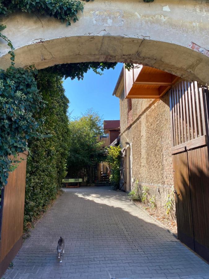 Apartmán Na statku Miskovice  Exteriér fotografie
